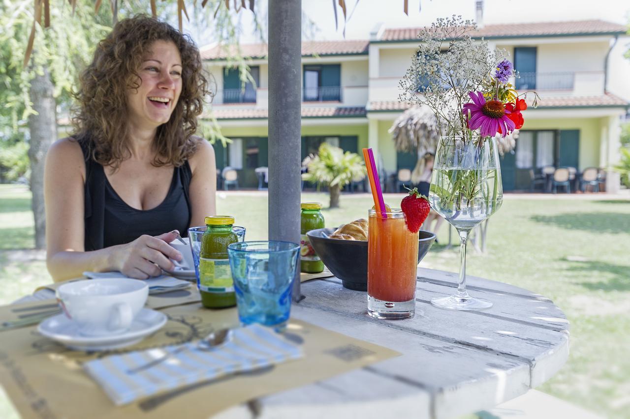 Residence Duna Rossa - Family Friendly Duna Verde Bagian luar foto